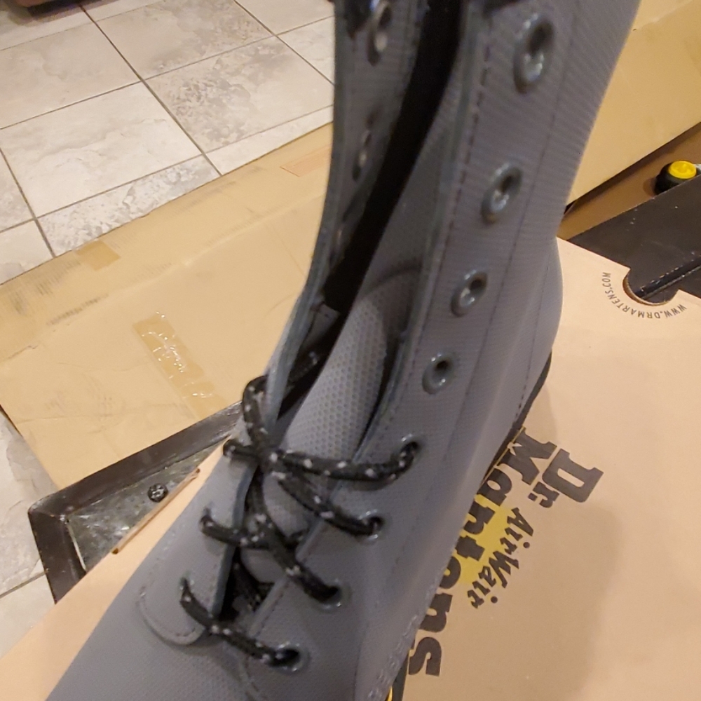 Dr. Martens size 14 - Picture 4 of 7